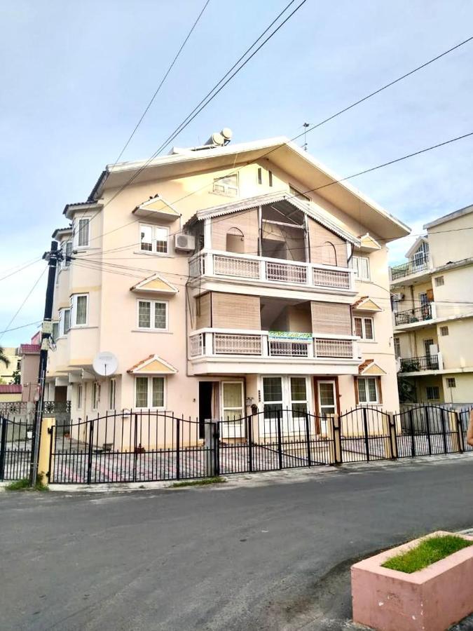 Cosy Flat Beachfront Flic en Flac Luaran gambar